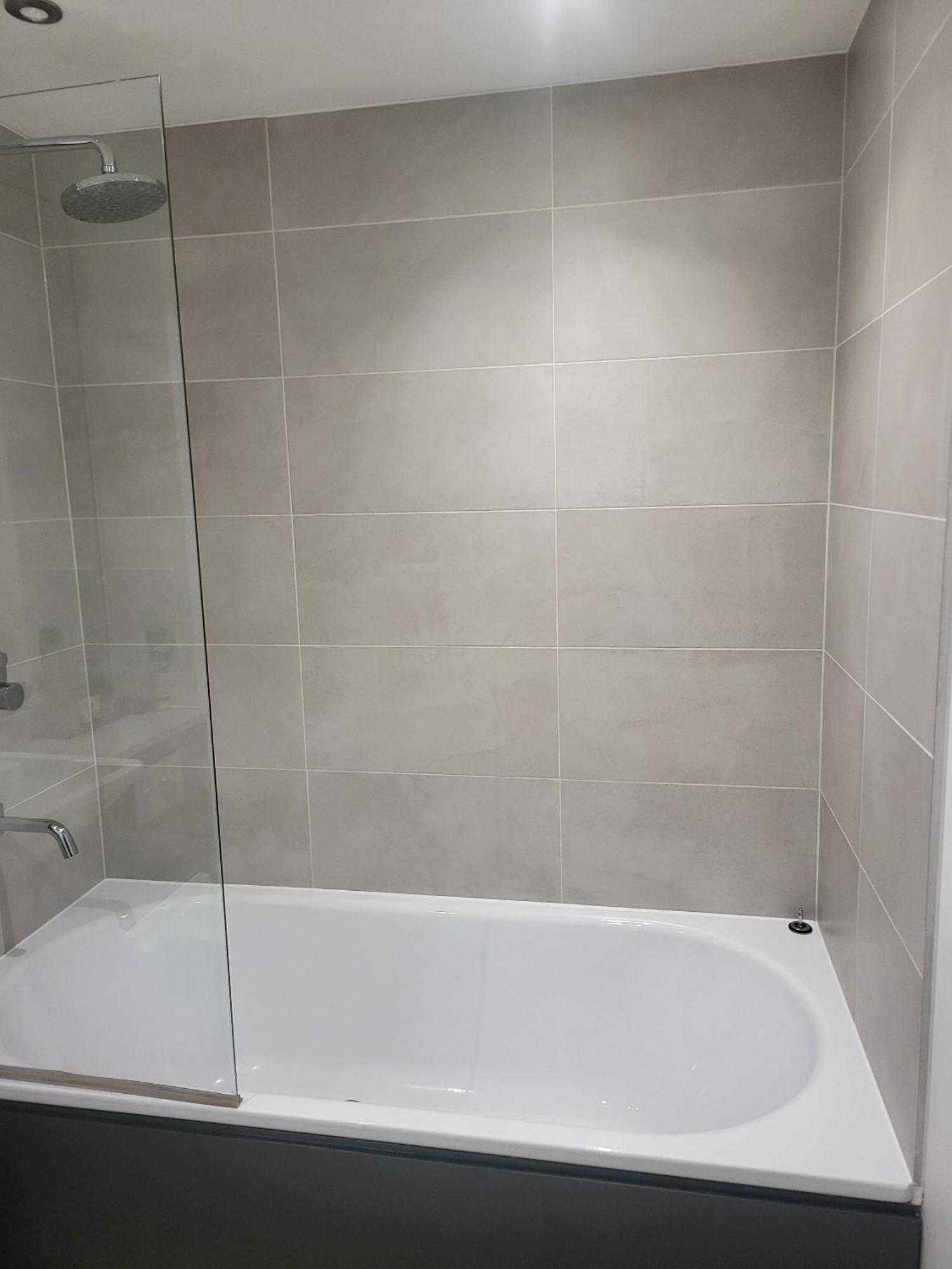 Kayz Lodge- Luxury Ensuite-Private & Shared Accommodation In A New House At The Olympic Village Overlooking Stratford Westfield And Tube Station لندن الغرفة الصورة